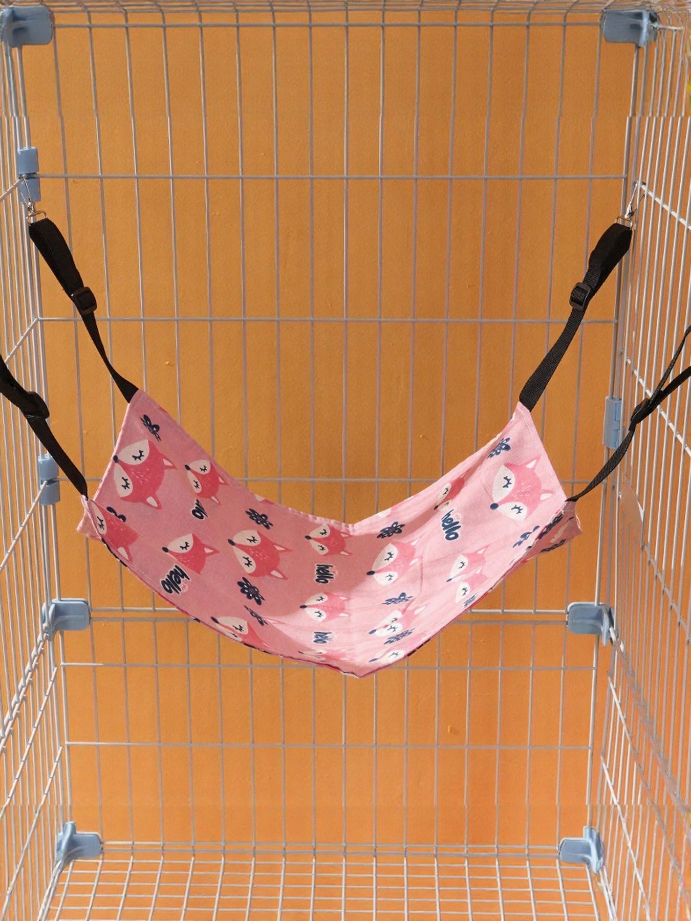 Comfortable Hanging Pet Hammock with Adjustable Straps