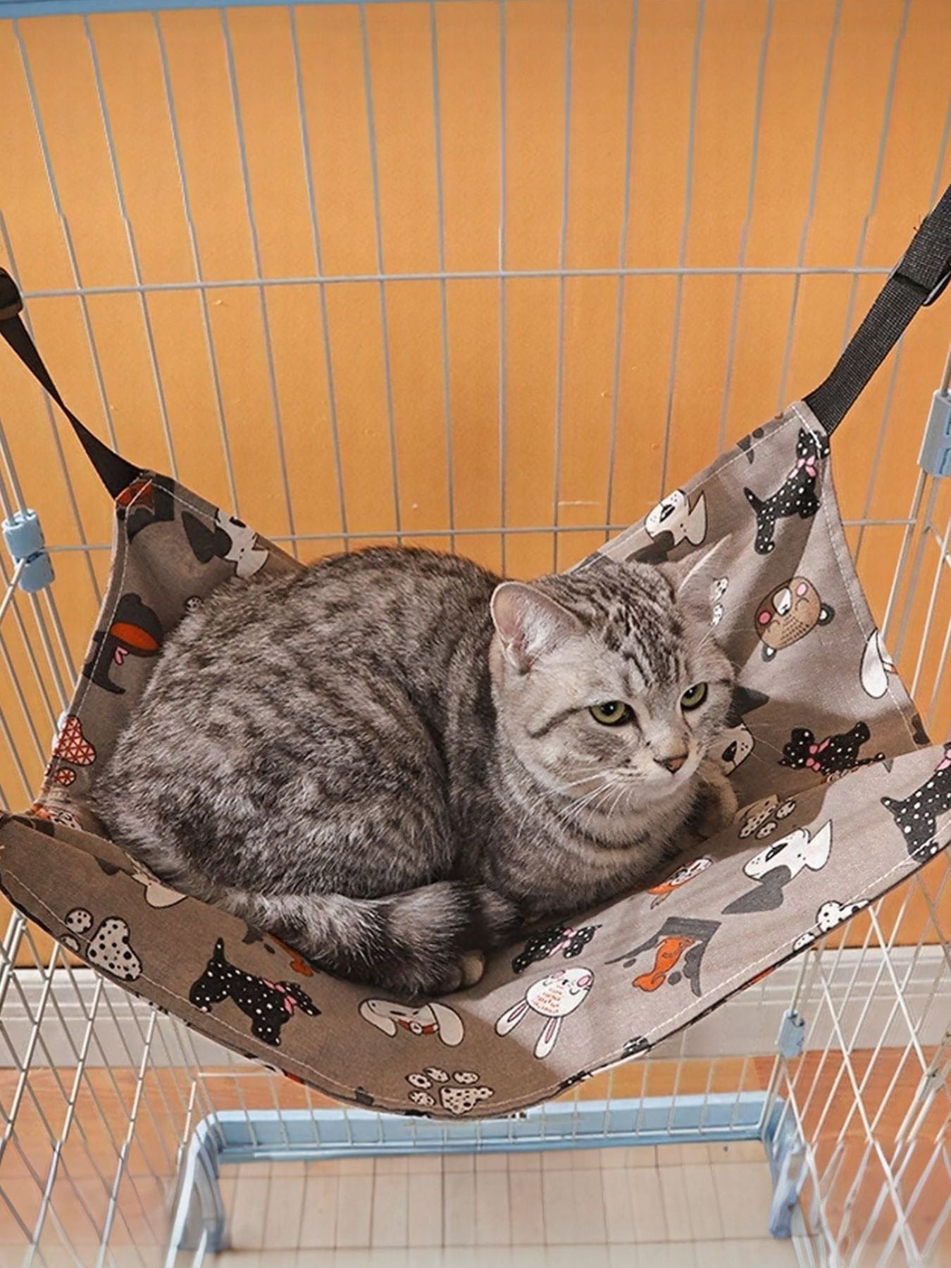 Comfortable Hanging Pet Hammock with Adjustable Straps